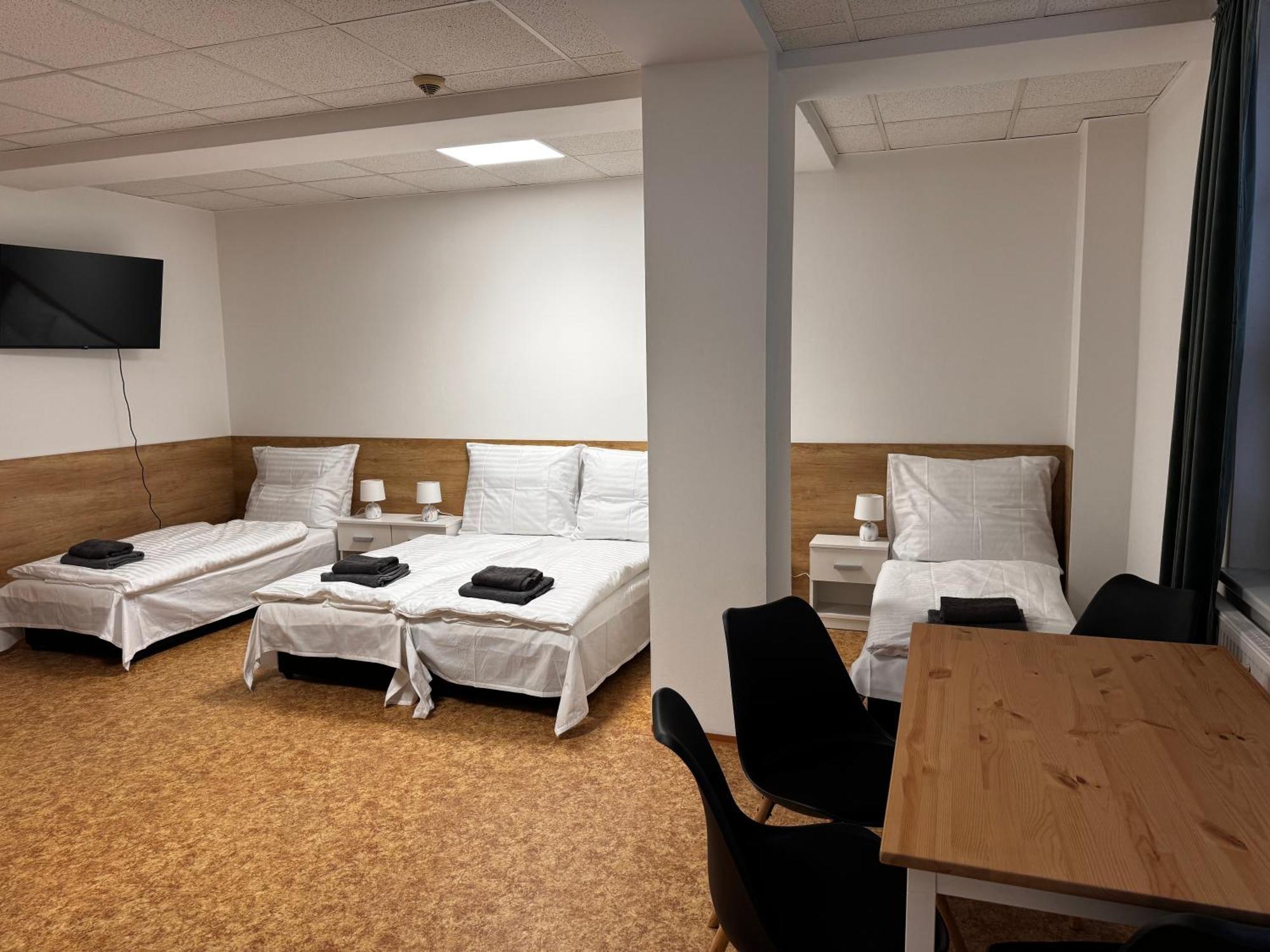 D8 Apartmany Ústí nad Labem Esterno foto